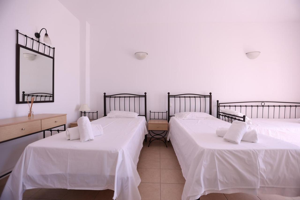 Appartamento Seaside Gialova Pylos Esterno foto