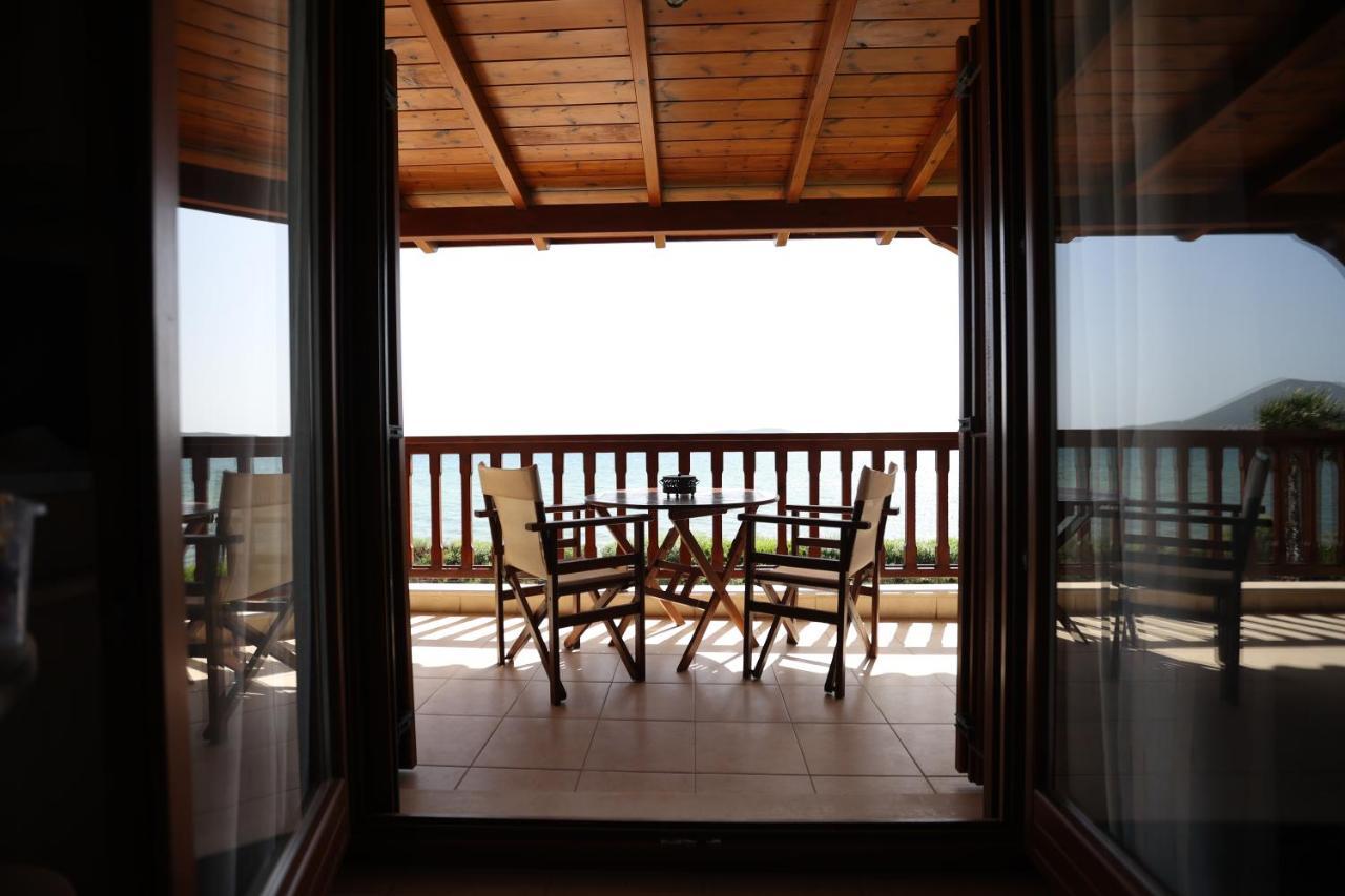 Appartamento Seaside Gialova Pylos Esterno foto