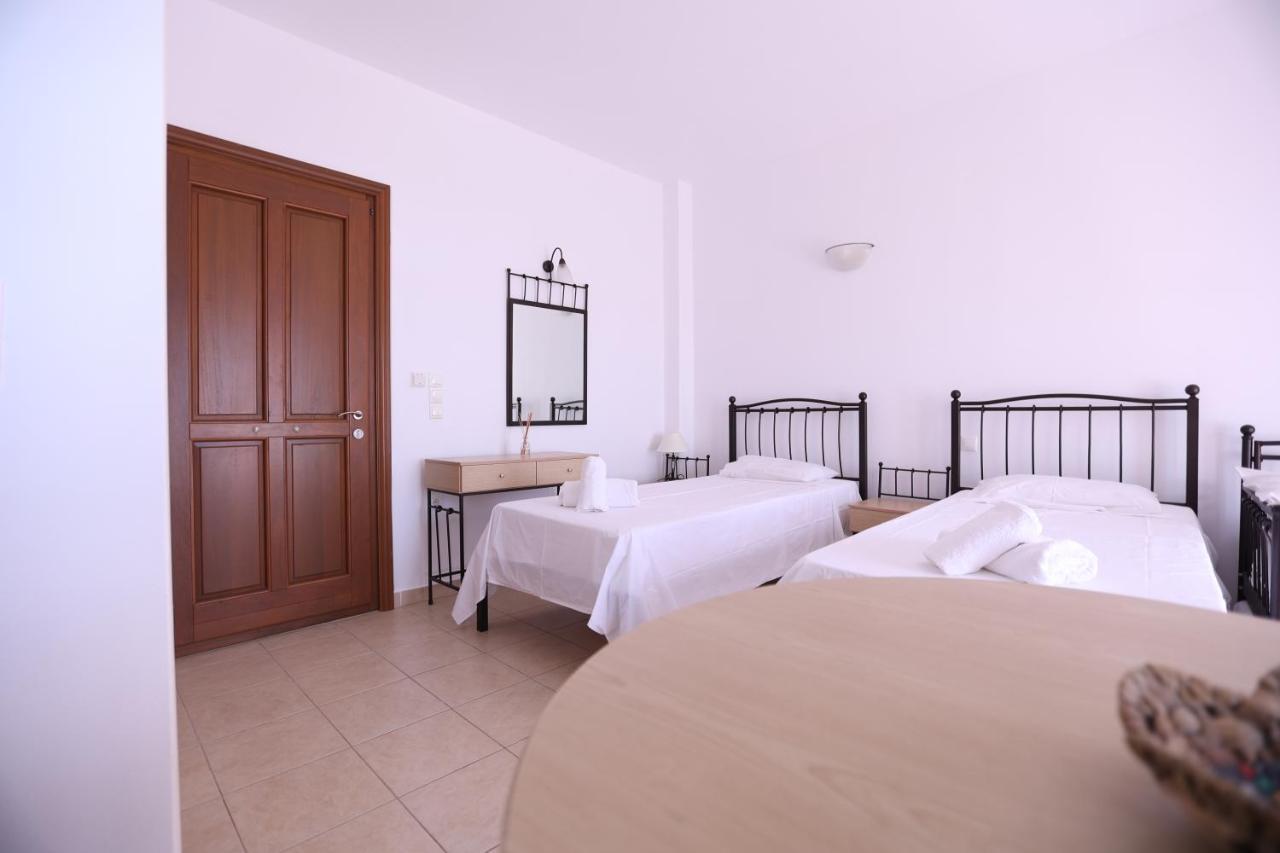 Appartamento Seaside Gialova Pylos Esterno foto